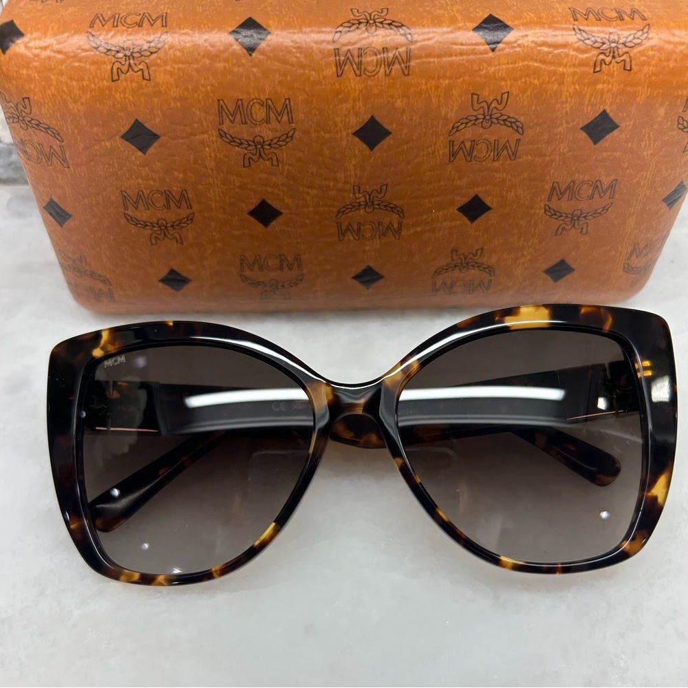 MCM Sunglasses New - So Classy - Picture 2 of 8